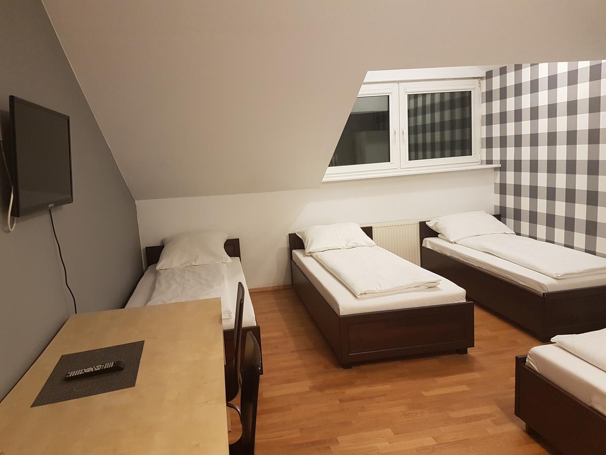Duszka Hostel Varsovie Extérieur photo