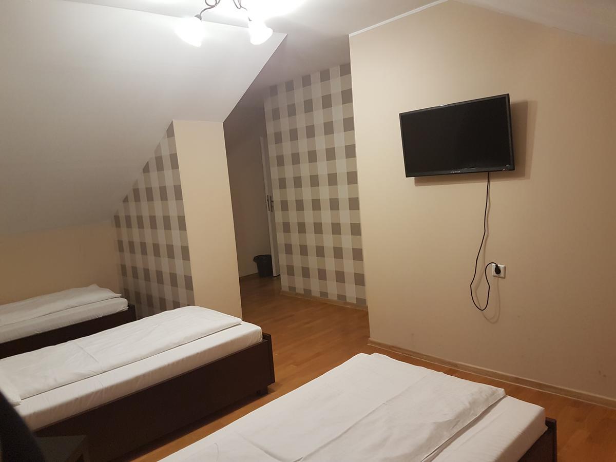 Duszka Hostel Varsovie Extérieur photo